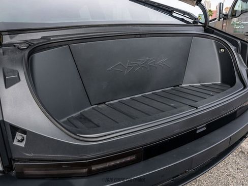 Used 2024 Tesla Cybertruck Cyberbeast AWD/4WD image 33