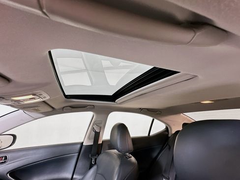 Used 2010 Lexus IS 250 image 21