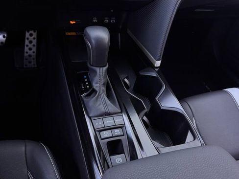 Used 2025 Toyota Camry LE image 22