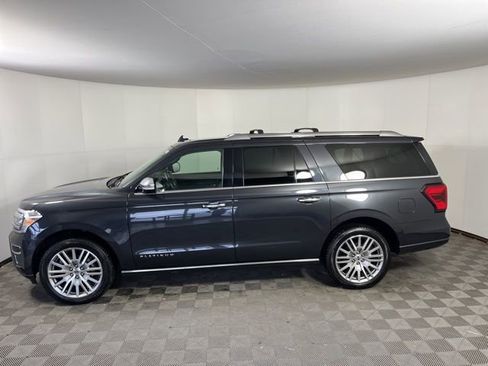 Certified 2022 Ford Expedition Max Platinum image 4