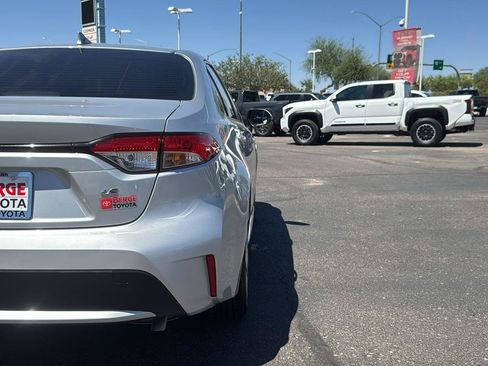 Used 2022 Toyota Corolla LE FWD image 8