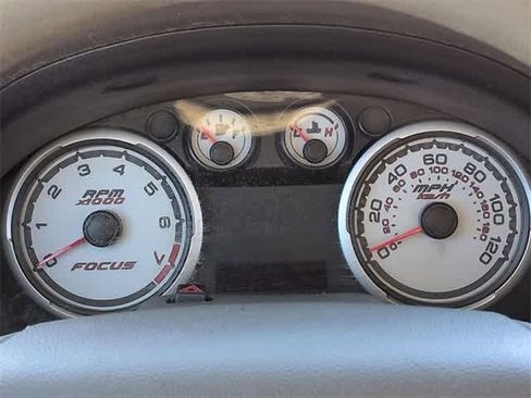 Used 2010 Ford Focus SE image 27