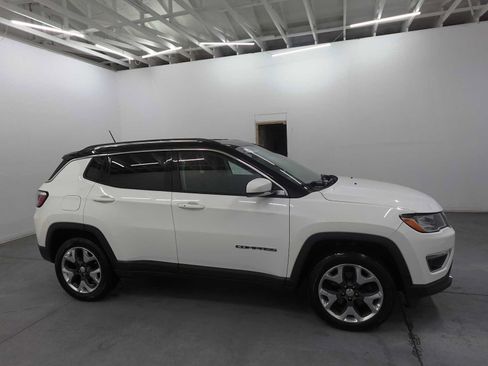 Used 2019 Jeep Compass Limited AWD/4WD image 4