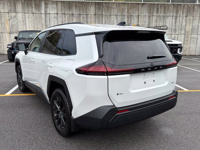 Used 2026 Toyota RAV4 XLE Premium w/ Panoramic Sun Roof Package FWD image 5