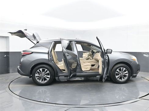 Used 2017 Nissan Murano SL image 55