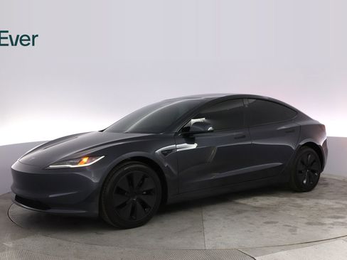 Used 2025 Tesla Model 3 Long Range image 18