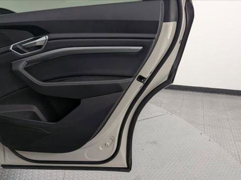 Used 2021 Audi e-tron Premium w/ Black Optic Package image 19