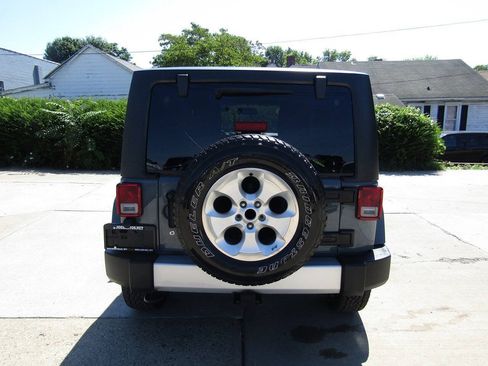 Used 2014 Jeep Wrangler Sahara w/ Dual Top Group AWD/4WD image 4