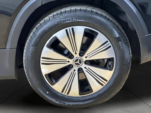 Used 2023 Mercedes-Benz EQB 300 4MATIC w/ Exclusive Package image 26