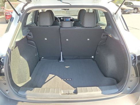 New 2025 Nissan Kicks S image 12