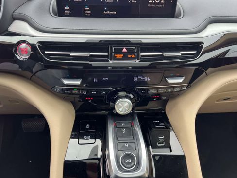 Used 2023 Acura MDX SH-AWD image 26