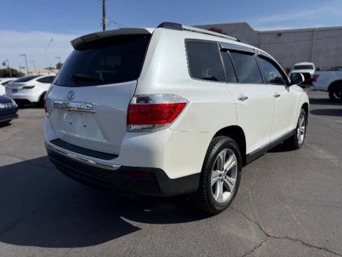 Used 2012 Toyota Highlander Limited w/ Tow Pkg FWD image 1