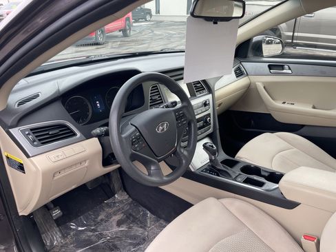 Used 2016 Hyundai Sonata SE image 12