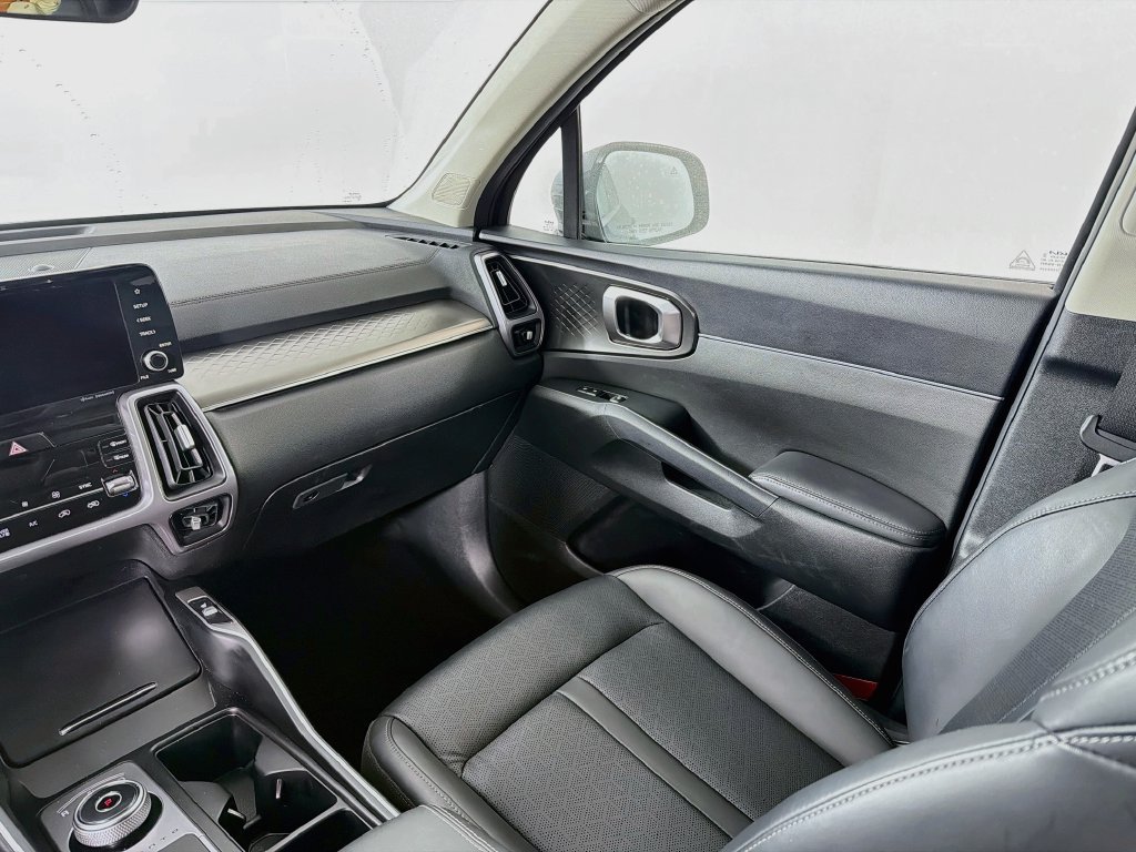 Certified 2023 Kia Sorento EX AWD/4WD image 23