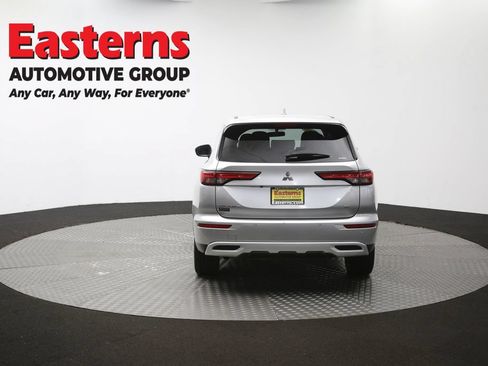 Used 2024 Mitsubishi Outlander SE AWD/4WD image 37