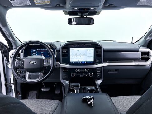 Used 2022 Ford F150 Lightning XLT AWD/4WD image 29