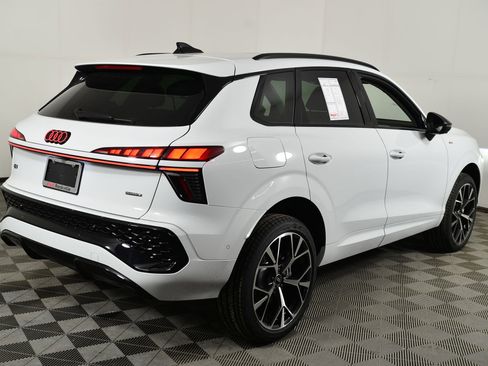 New 2026 Audi Q3 quattro 2.0T image 9