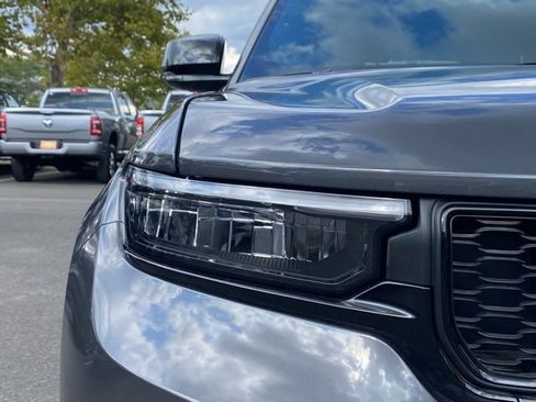 New 2025 Jeep Grand Cherokee L Altitude image 11