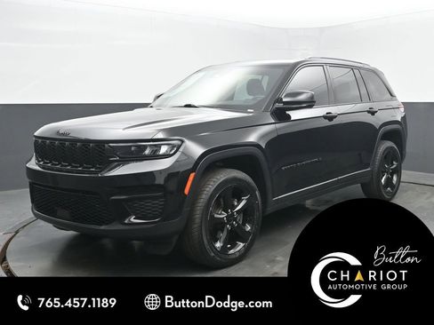 Used 2023 Jeep Grand Cherokee Altitude AWD/4WD image 1