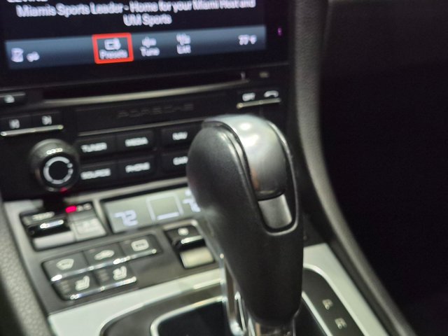 Used 2018 Porsche 911 Carrera RWD image 21