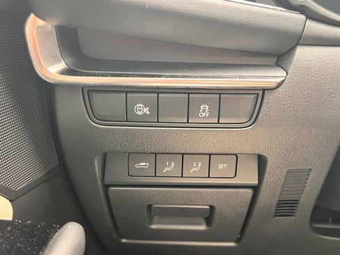 Used 2025 MAZDA MAZDA3 s FWD image 21