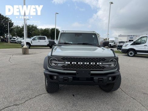 Used 2023 Ford Bronco Badlands AWD/4WD image 2
