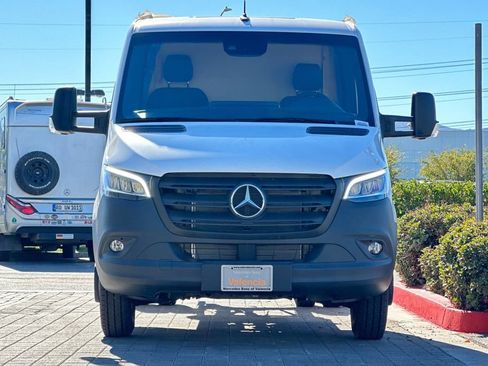 Used 2024 Mercedes-Benz Sprinter 4500 image 8