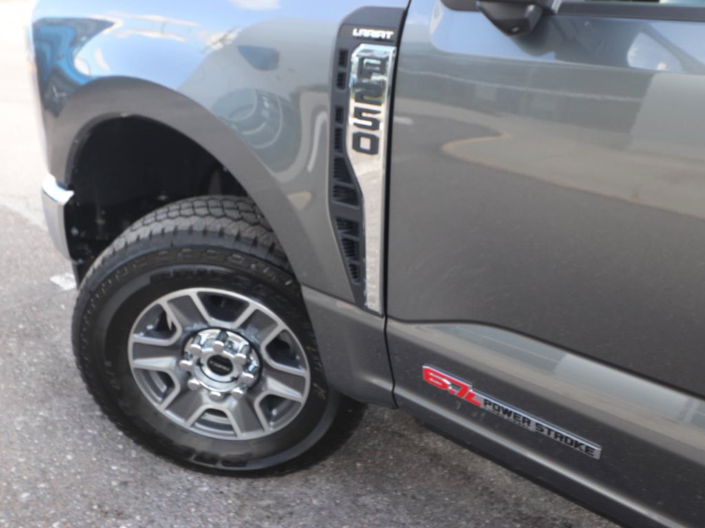 New 2027 Ford F250 Lariat w/ Lariat Ultimate Package AWD/4WD image 4