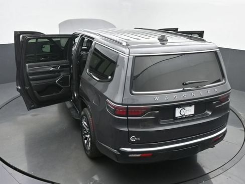 Used 2025 Jeep Wagoneer 4WD image 64