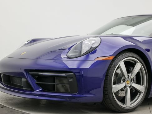Used 2024 Porsche 911 Carrera T RWD image 8