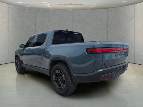 Used 2025 Rivian R1T Premium AWD/4WD image 7