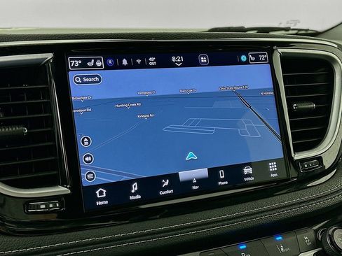 Certified 2025 Chrysler Pacifica Limited FWD image 21