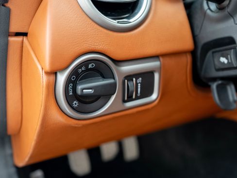 Used 2013 SRT Viper GTS w/ GTS Laguna Interior Pkg RWD image 14