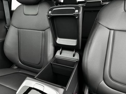 New 2025 Hyundai Santa Cruz SEL image 18