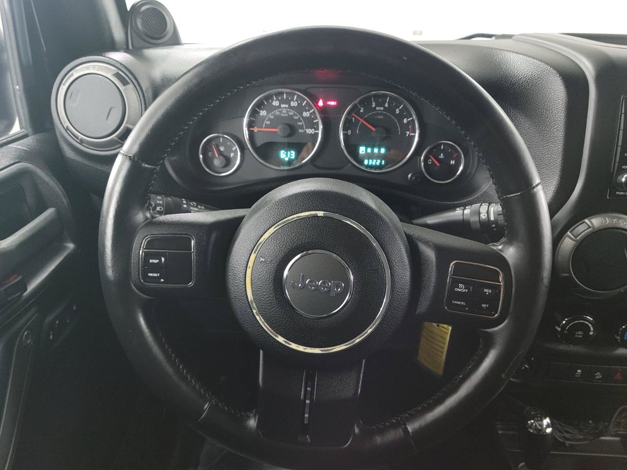 Used 2012 Jeep Wrangler Sport AWD/4WD image 15