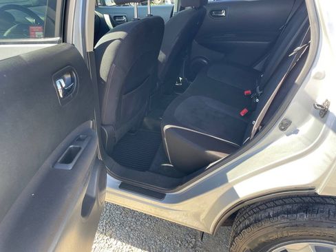 Used 2013 Nissan Rogue S w/ Special Edition Pkg AWD/4WD image 11