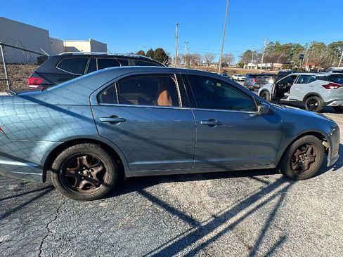 Used 2011 Ford Fusion SE image 9