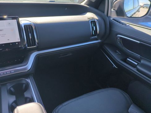 New 2025 Ford Expedition Platinum w/ Stealth Performance Package image 16