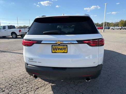 Used 2023 Chevrolet Traverse LT image 6