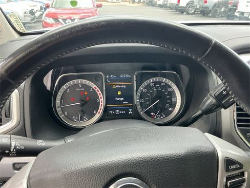 Used 2019 Nissan Titan PRO-4X w/ Pro-4x Convenience Package image 13