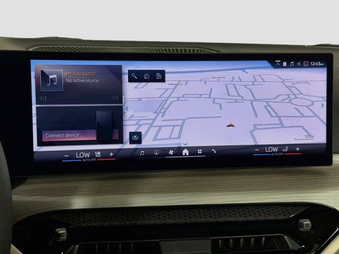 Used 2026 BMW 430i Convertible w/ M Sport Package RWD image 13