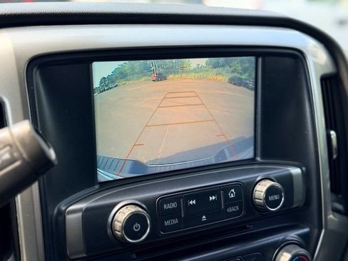 Used 2019 Chevrolet Silverado 1500 LT AWD/4WD image 15