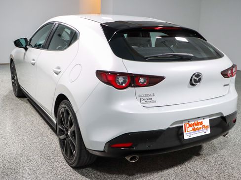 Used 2024 MAZDA MAZDA3 s image 9