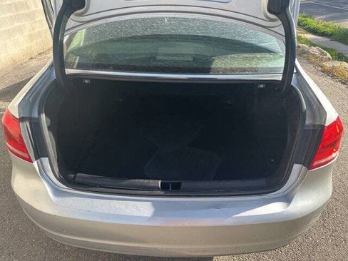 Used 2013 Volkswagen Passat 2.5 SE image 15
