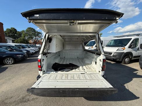 Used 2022 Nissan Frontier S RWD image 12