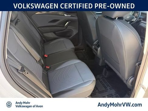 Used 2026 Volkswagen Tiguan SE w/ Panoramic Sunroof Package AWD/4WD image 16