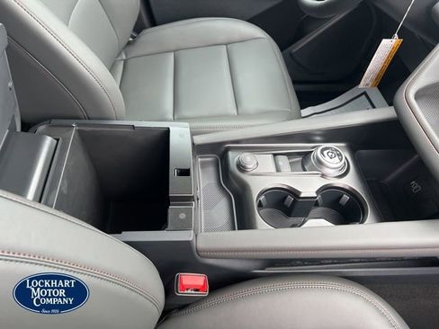 New 2026 Ford Explorer Active w/ Active Comfort Package RWD image 29