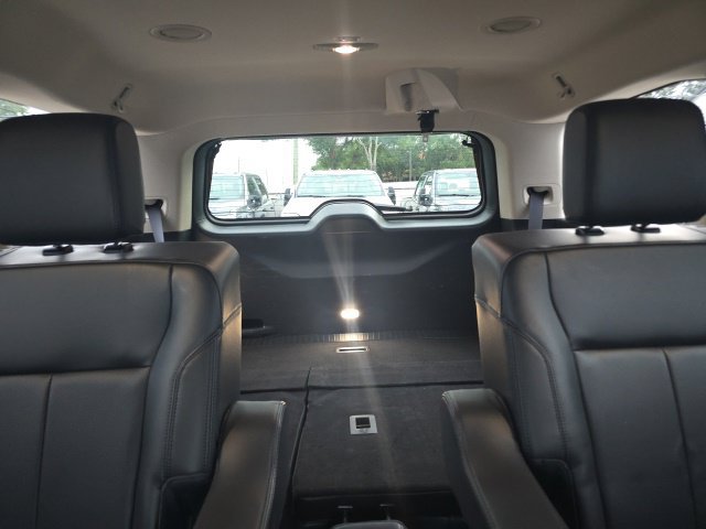 Used 2024 Ford Expedition XLT RWD image 19