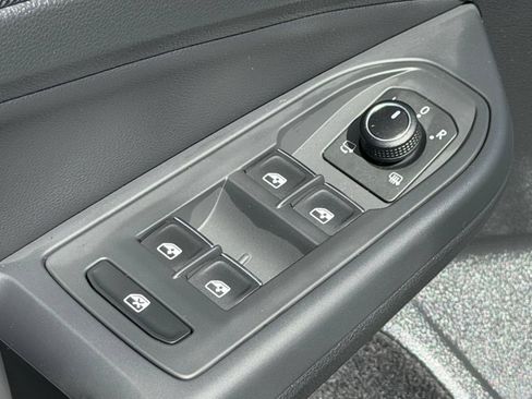 Certified 2026 Volkswagen Golf AWD/4WD image 14