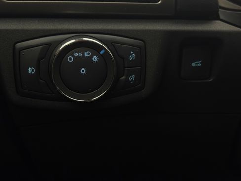 Used 2016 Ford Fusion SE w/ Equipment Group 202A FWD image 20